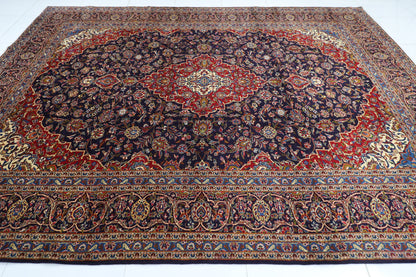 291 x 401 cm | Heriz Tribal Hand Knotted Carpet