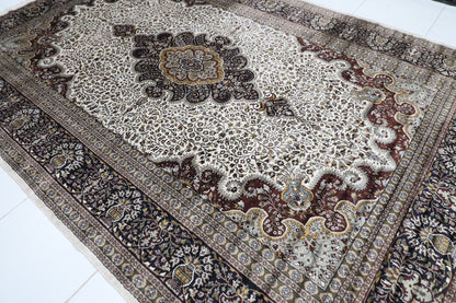 268 x 406 cm | Heriz Bamboo Silk Hand Knotted Carpet