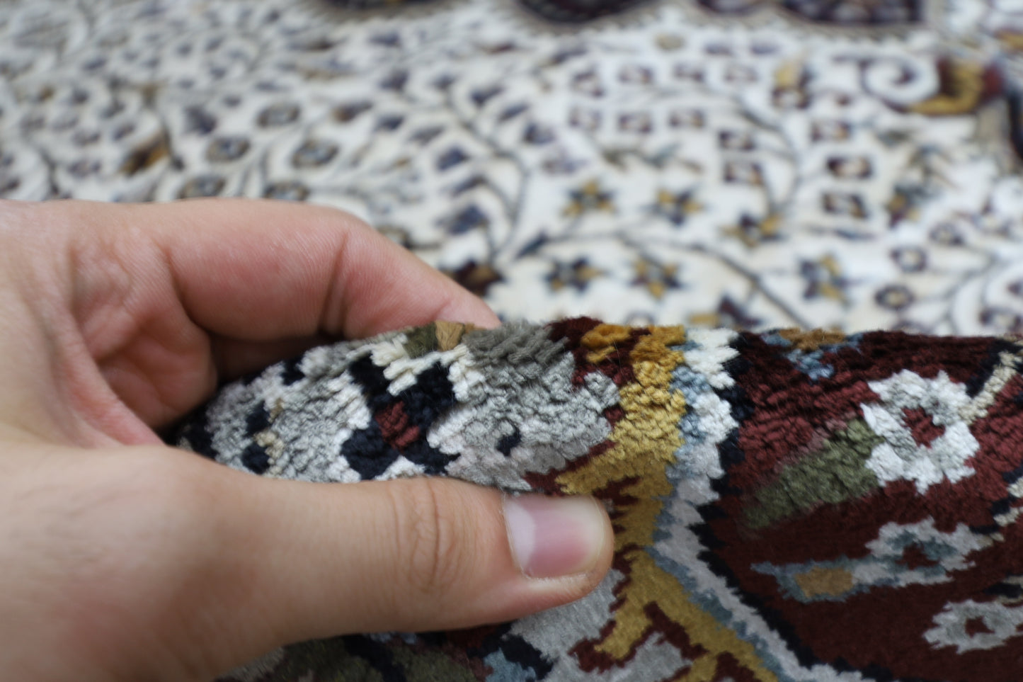 268 x 406 cm | Heriz Bamboo Silk Hand Knotted Carpet