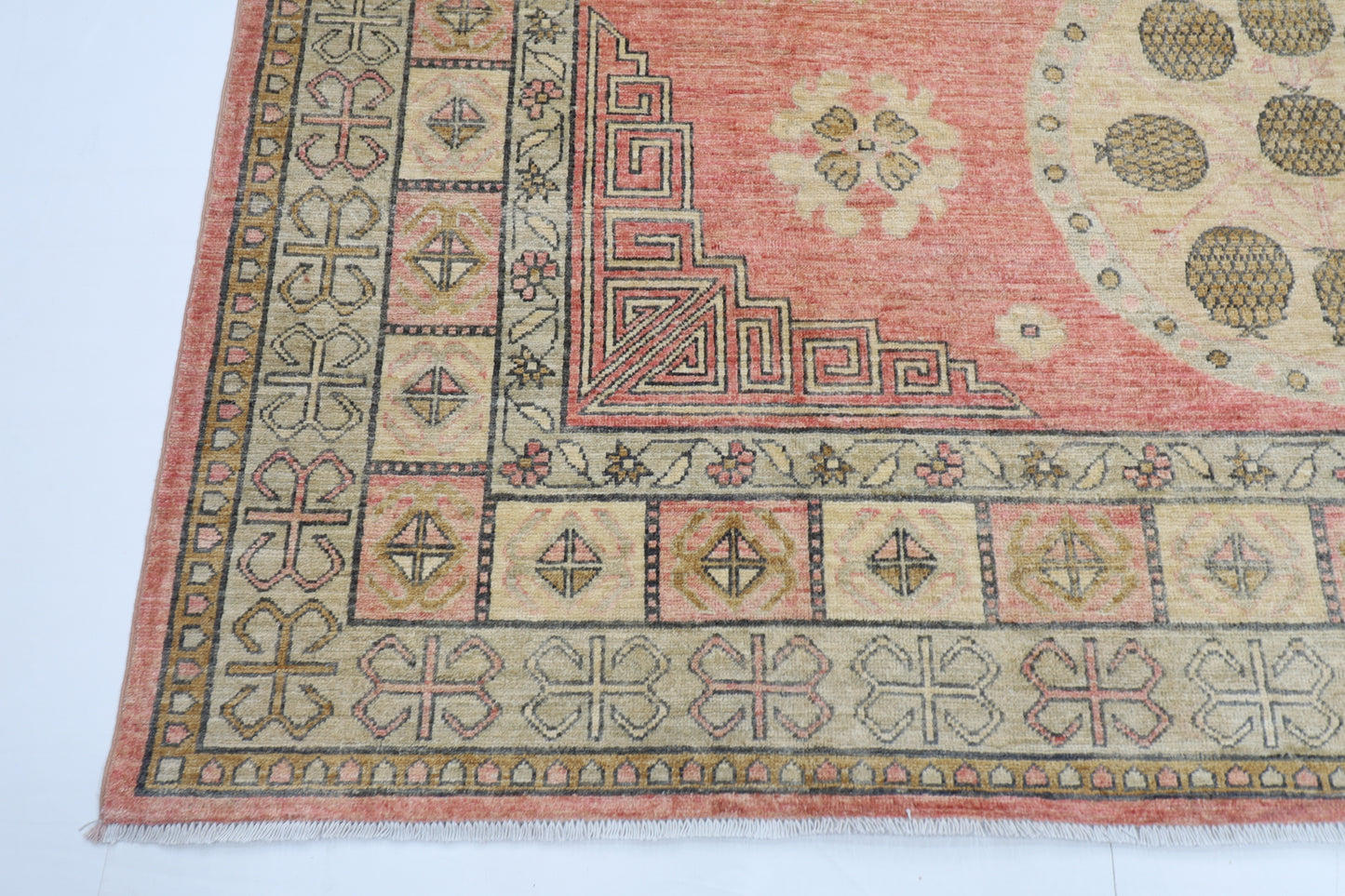 254 x 294 cm | Suzani Pink Area Rug Afghan Hand Knotted veg Dye Wool carpet