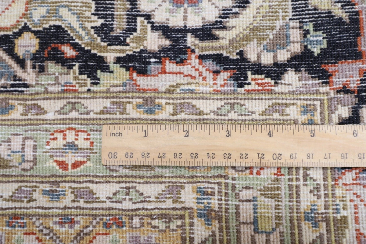 203 x 304 cm | Heriz Tribal Hand Knotted Carpet