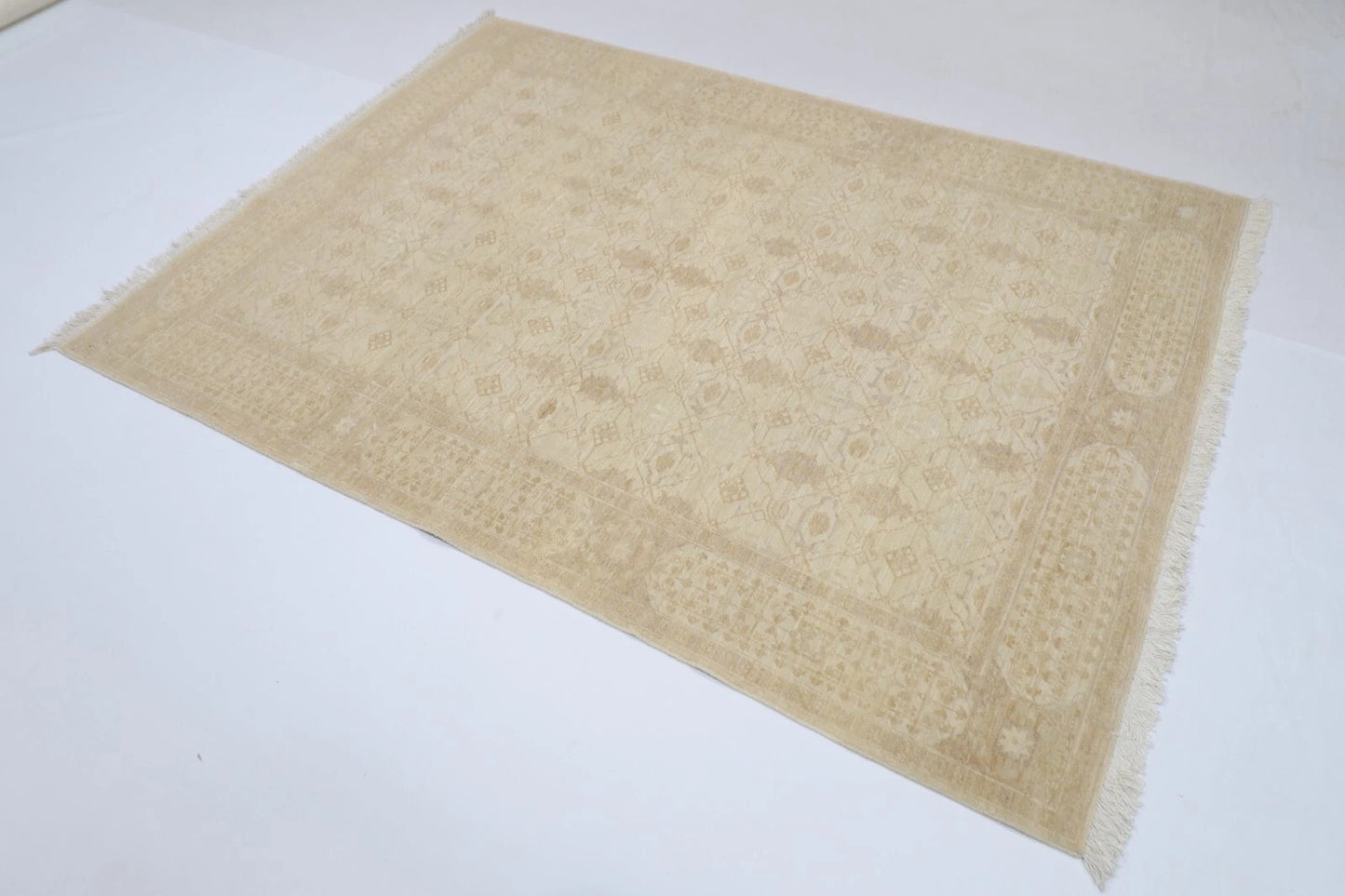 156 x 209 cm | Fine Afghan Tribal Hand Knotted Veg Dye Wool Carpet Low Pile
