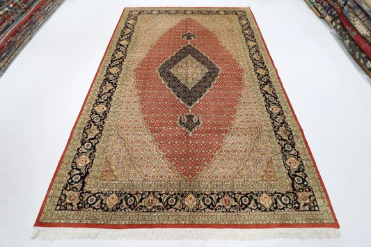 203 x 304 cm | Heriz Tribal Hand Knotted Carpet