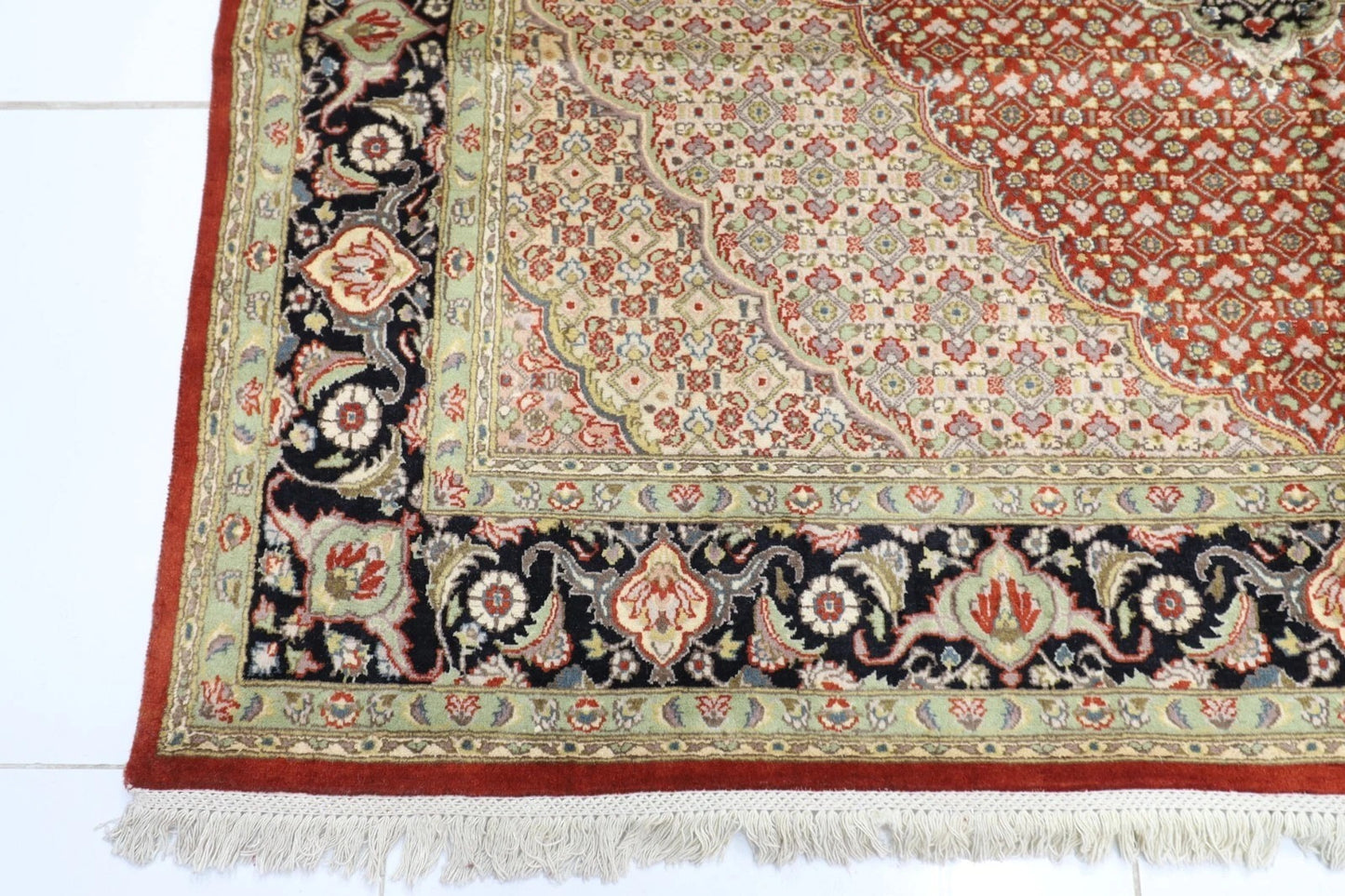 203 x 287 cm | Heriz Tribal Hand Knotted Carpet