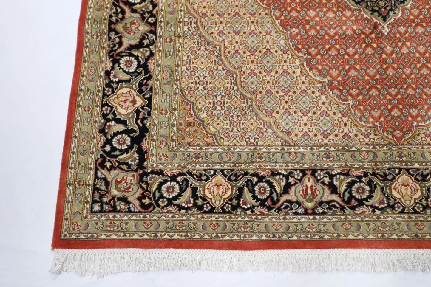 203 x 304 cm | Heriz Tribal Hand Knotted Carpet