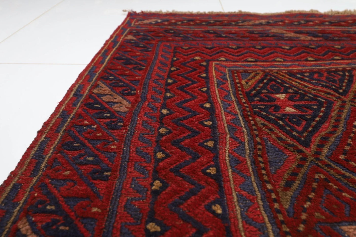 153 x 182 cm | Accent Afghan Tribal Hand Knotted Veg Dye Wool Carpet