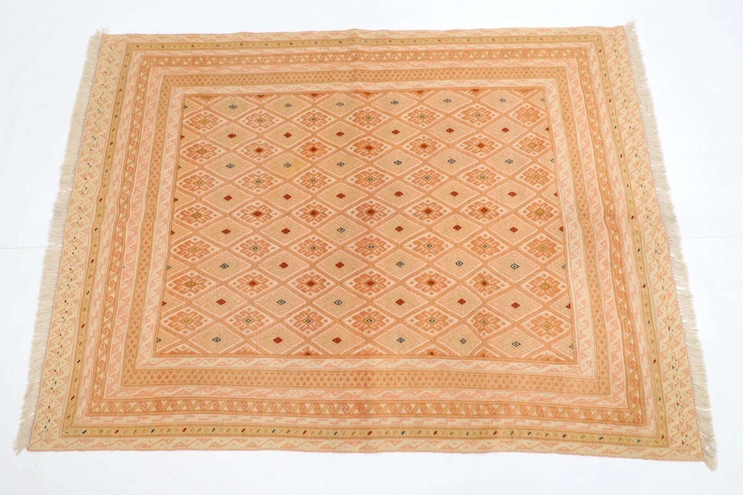 136 x 180 cm | Accent Afghan Tribal Hand Knotted Veg Dye Wool Carpet