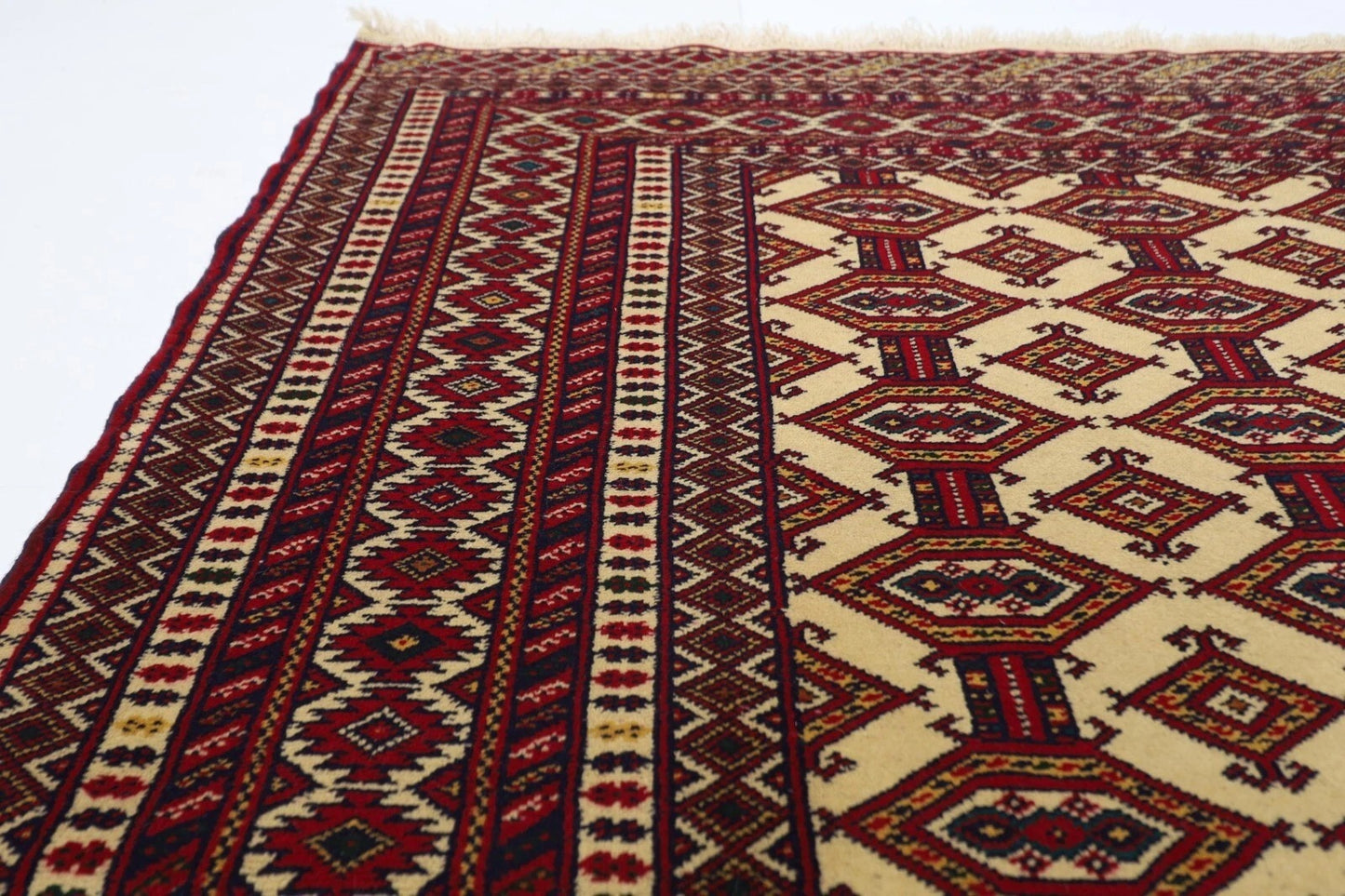 122 x 173 cm | Afghan Tribal Hand Knotted Veg Dye Wool carpet