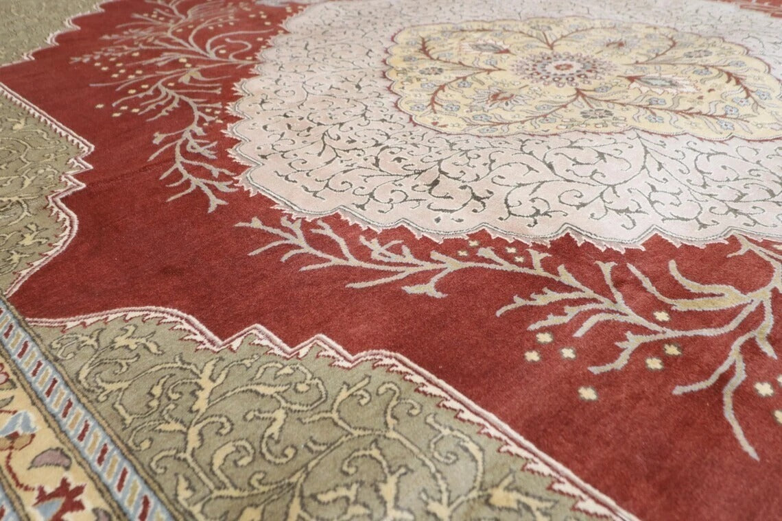 274 x 370 cm | Fine Heriz Tribal Hand Knotted Carpet