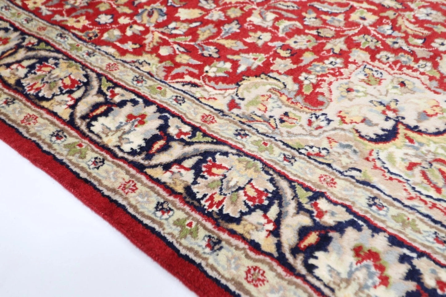 122 x 188 cm | Medallion Tribal Hand Knotted Veg Dye Wool carpet