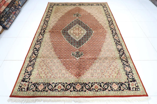 203 x 287 cm | Heriz Tribal Hand Knotted Carpet