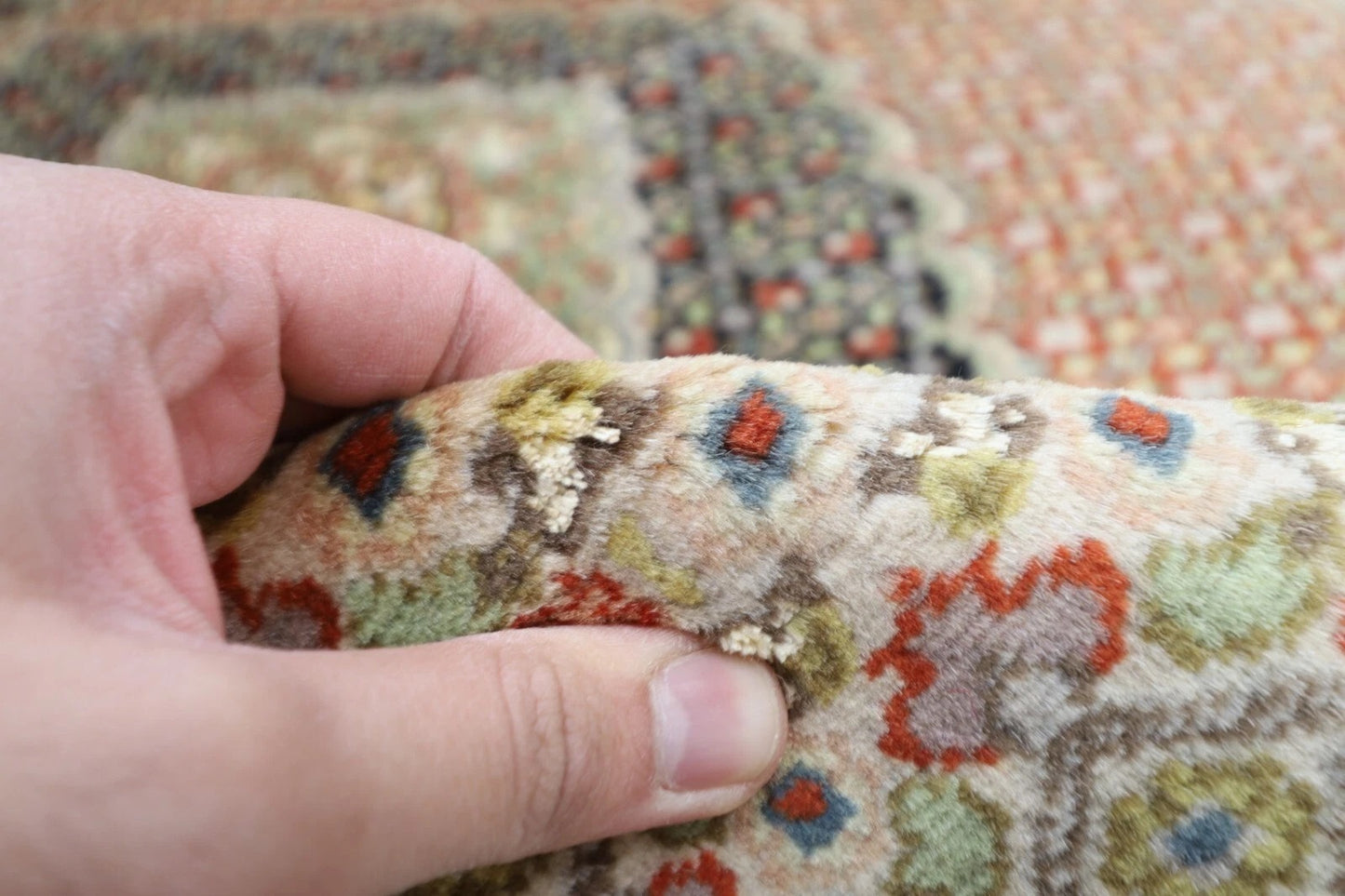 203 x 287 cm | Heriz Tribal Hand Knotted Carpet